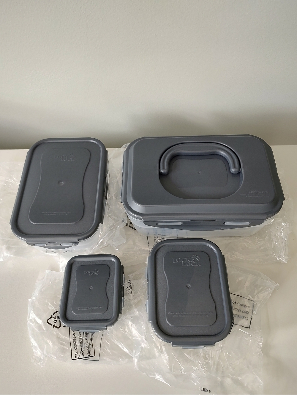 LocknLock Food Storage Nesting Set Gray Four Pieces Rectangular NEW - Picture 2 of 9